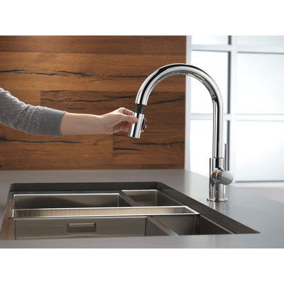 Delta Trinsic Chrome Finish Single Handle Pull-Down Kitchen Limited Swivel D9159LSDST