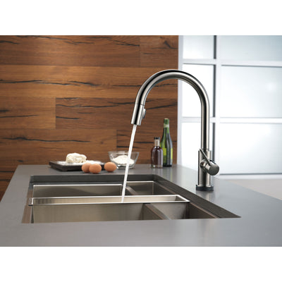 Delta Trinsic Black Stainless Steel Finish Single Handle Pull-Down Kitchen Faucet with Touch2O D9159TKSDST