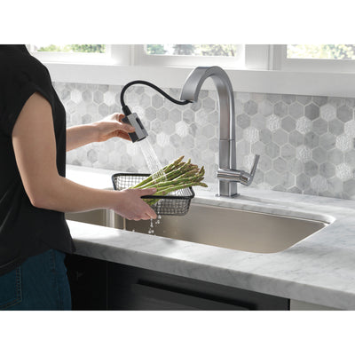 Delta Pivotal Arctic Stainless Steel Finish Single Handle Pull Down Kitchen Faucet D9193ARDST