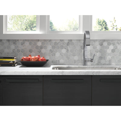 Delta Pivotal Arctic Stainless Steel Finish Single Handle Pull Down Kitchen Faucet D9193ARDST